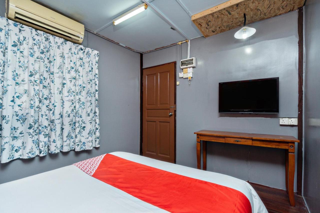 Oyo 89646 Panvill Resort Kampong Pasir Bogak Εξωτερικό φωτογραφία