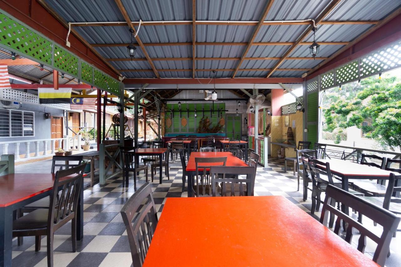 Oyo 89646 Panvill Resort Kampong Pasir Bogak Εξωτερικό φωτογραφία