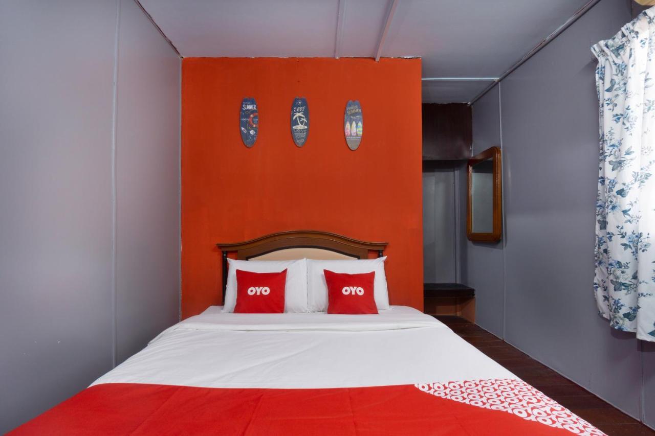 Oyo 89646 Panvill Resort Kampong Pasir Bogak Εξωτερικό φωτογραφία