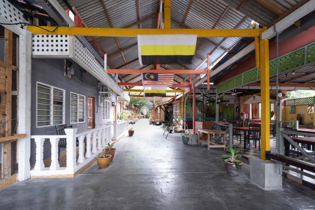 Oyo 89646 Panvill Resort Kampong Pasir Bogak Εξωτερικό φωτογραφία