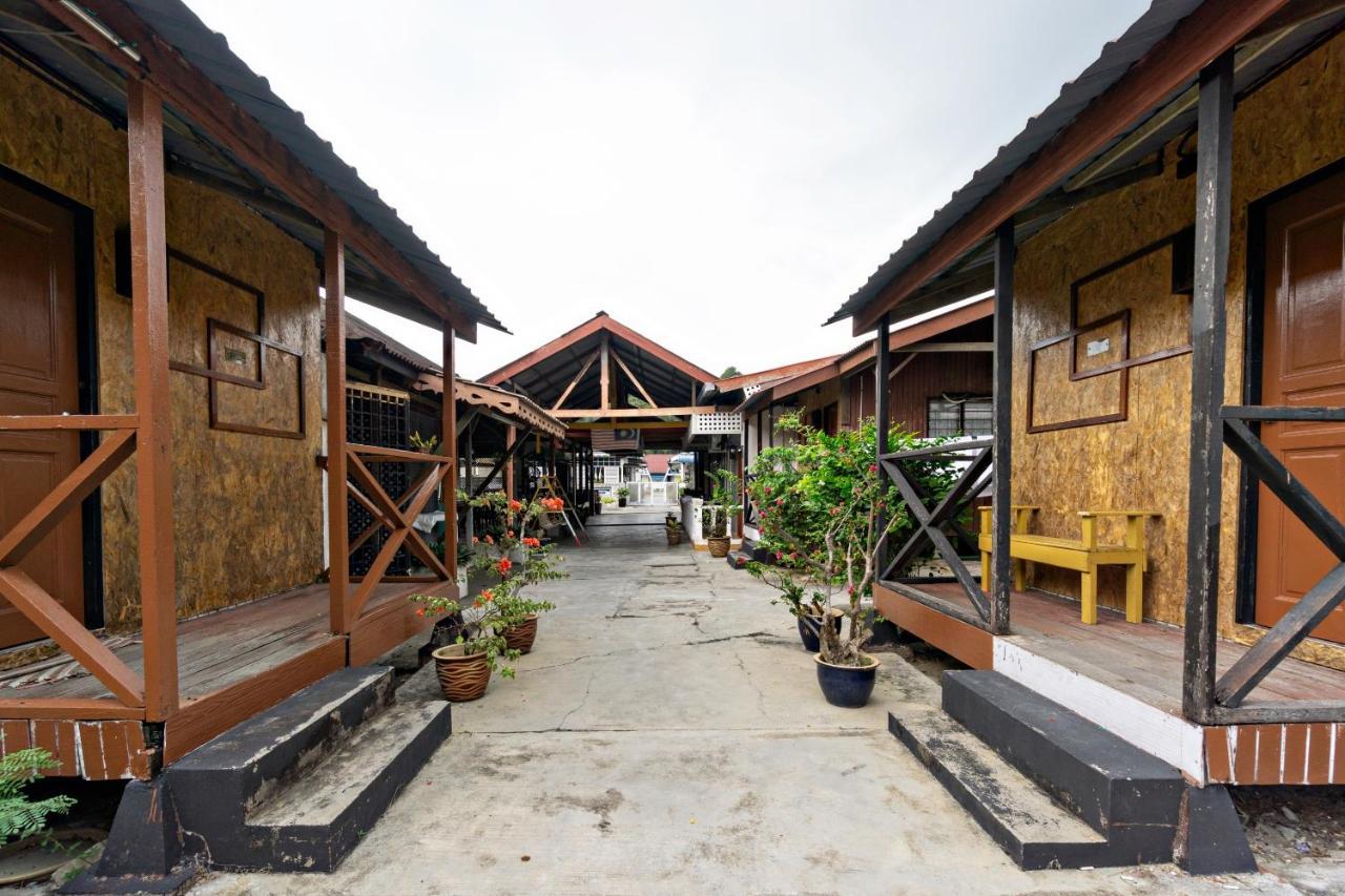 Oyo 89646 Panvill Resort Kampong Pasir Bogak Εξωτερικό φωτογραφία