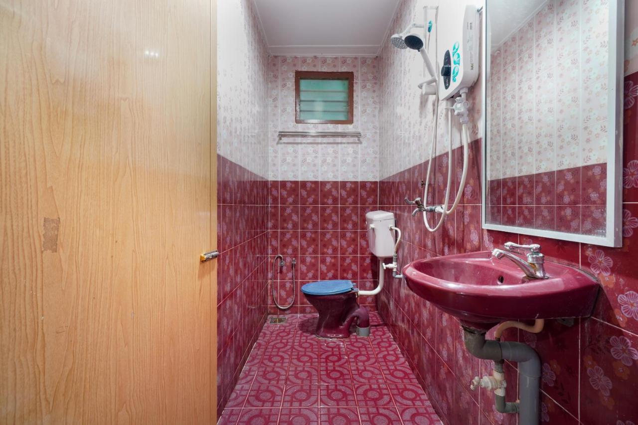 Oyo 89646 Panvill Resort Kampong Pasir Bogak Εξωτερικό φωτογραφία
