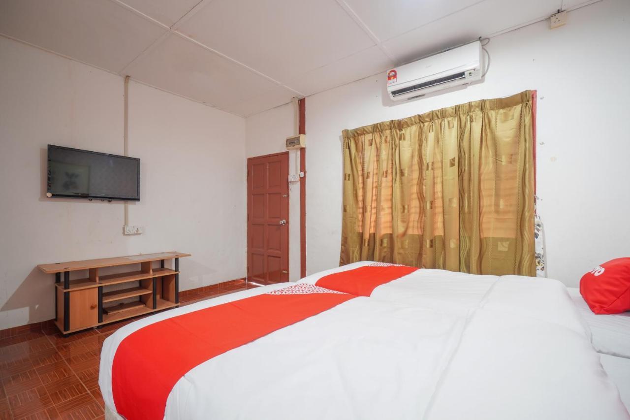Oyo 89646 Panvill Resort Kampong Pasir Bogak Εξωτερικό φωτογραφία