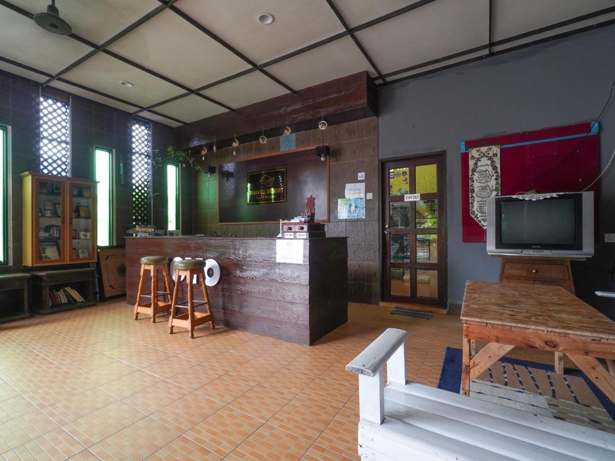 Oyo 89646 Panvill Resort Kampong Pasir Bogak Εξωτερικό φωτογραφία
